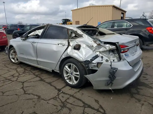 3FA6P0LU9JR170398 2018 FORD FUSION - Image 2