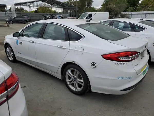 3FA6P0LU9JR171535 2018 FORD FUSION - Image 2