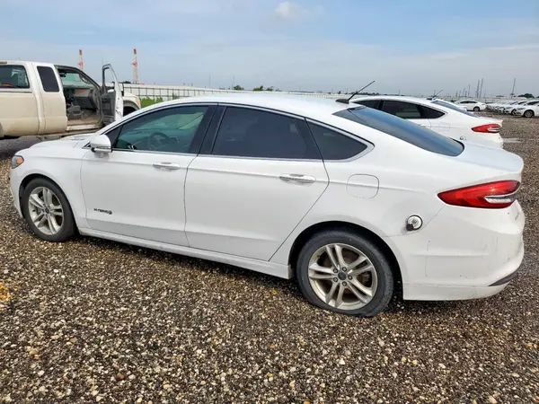 3FA6P0LU9JR171745 2018 FORD FUSION - Image 2