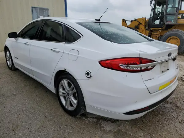 3FA6P0LU9JR171888 2018 FORD FUSION - Image 2