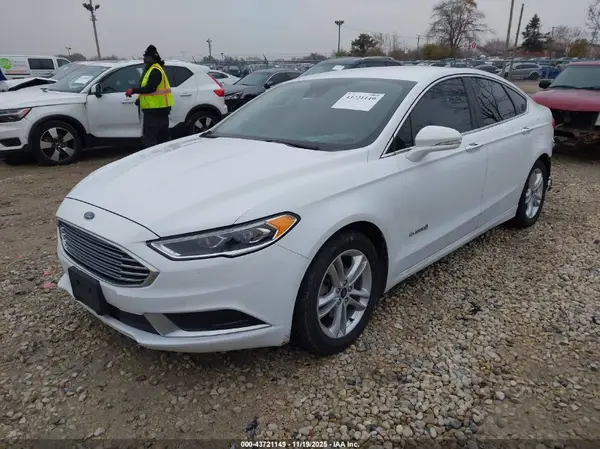 3FA6P0LU9JR171972 2018 FORD FUSION - Image 2