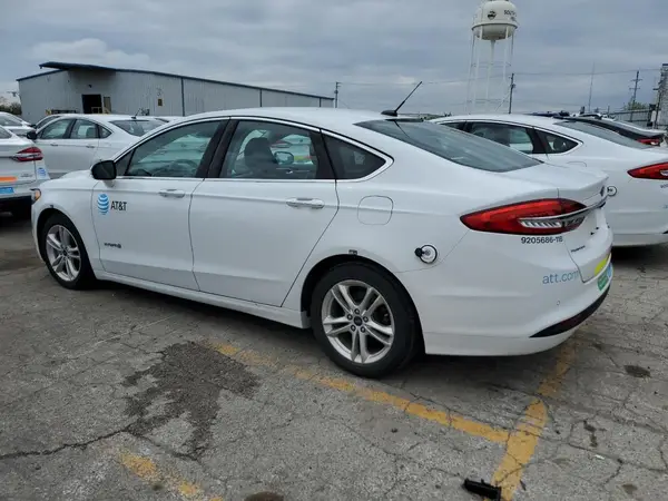 3FA6P0LU9JR172099 2018 FORD FUSION - Image 2