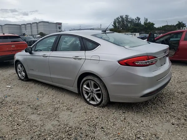 3FA6P0LU9JR172328 2018 FORD FUSION - Image 2