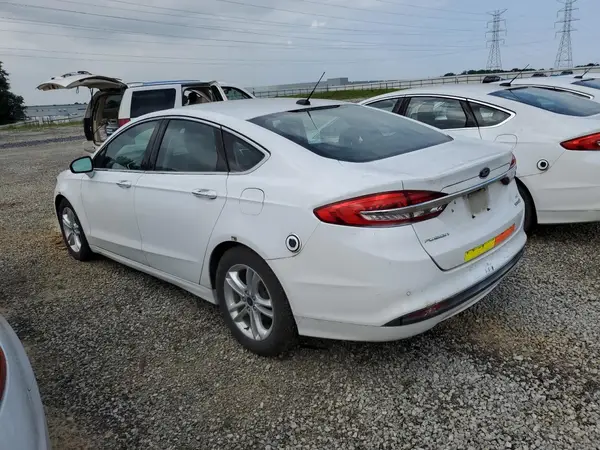3FA6P0LU9JR178453 2018 FORD FUSION - Image 2