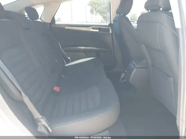 3FA6P0LU9JR208308 2018 FORD FUSION - Image 8