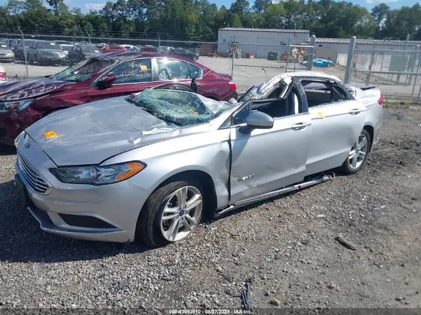 3FA6P0LU9JR220135 2018 FORD FUSION - Image 2