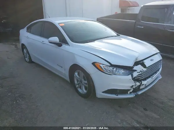3FA6P0LU9JR221656 2018 FORD FUSION - Image 1