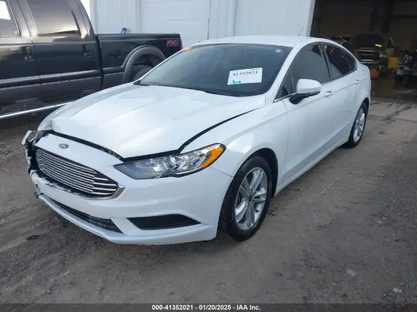 3FA6P0LU9JR221656 2018 FORD FUSION - Image 2