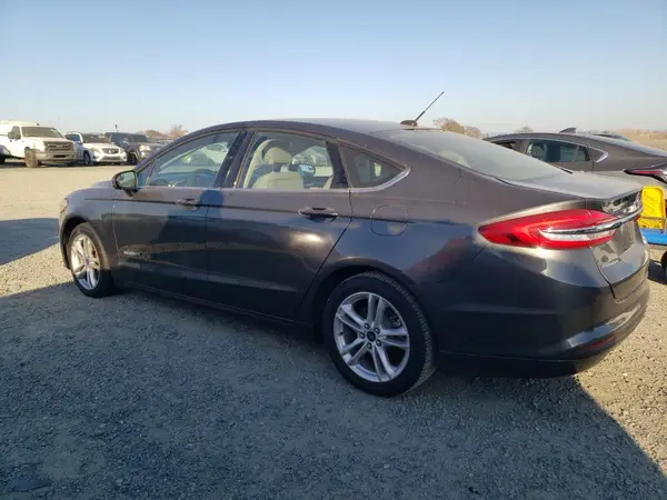 3FA6P0LU9JR221821 2018 FORD FUSION - Image 2