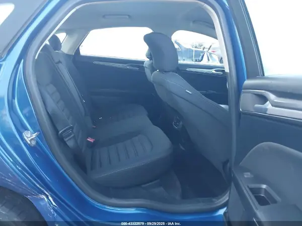3FA6P0LU9JR225965 2018 FORD FUSION - Image 8
