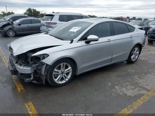 3FA6P0LU9JR234469 2018 FORD FUSION - Image 2