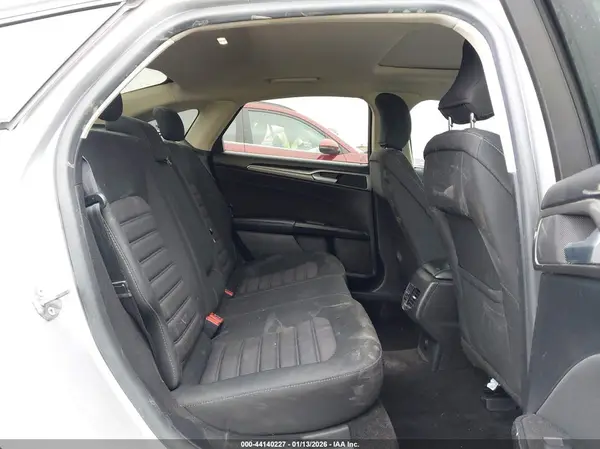 3FA6P0LU9JR234469 2018 FORD FUSION - Image 8