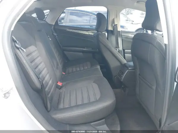 3FA6P0LU9JR246475 2018 FORD FUSION - Image 8