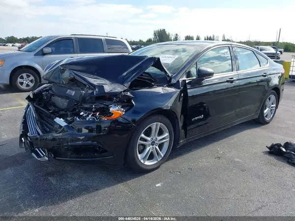 3FA6P0LU9JR269559 2018 FORD FUSION - Image 2