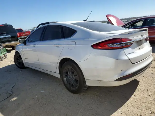 3FA6P0LU9JR274437 2018 FORD FUSION - Image 2
