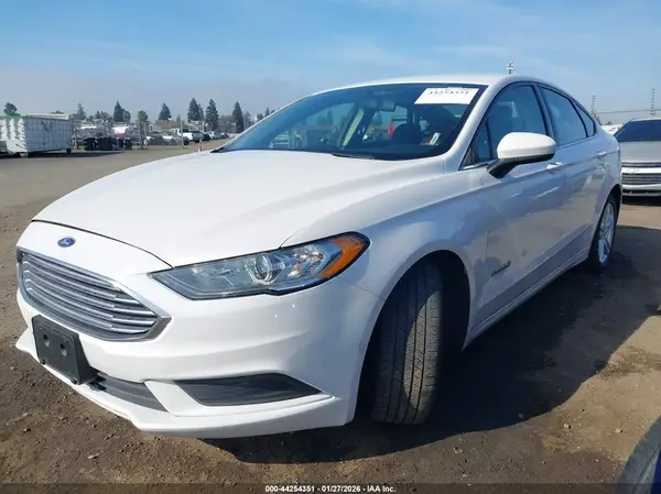 3FA6P0LU9JR285275 2018 FORD FUSION - Image 2