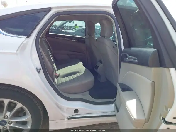 3FA6P0LU9KR104225 2019 FORD FUSION - Image 8