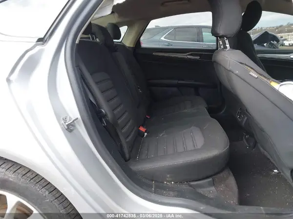 3FA6P0LU9KR104886 2019 FORD FUSION - Image 8