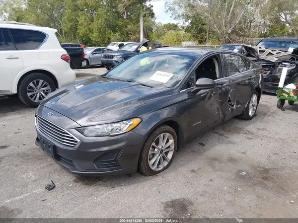 3FA6P0LU9KR121008 2019 FORD FUSION - Image 2