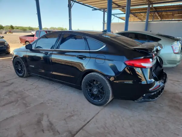 3FA6P0LU9KR121221 2019 FORD FUSION - Image 2