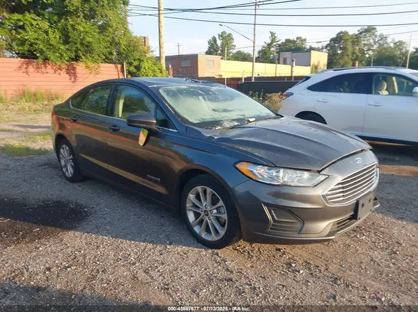 3FA6P0LU9KR130386 2019 FORD FUSION - Image 1