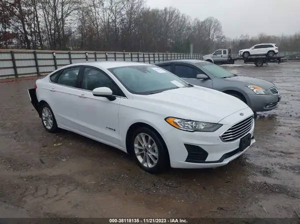 3FA6P0LU9KR136396 2019 FORD FUSION - Image 1