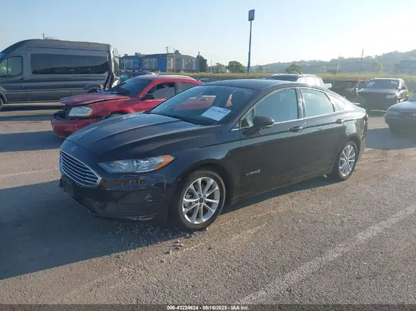 3FA6P0LU9KR142988 2019 FORD FUSION - Image 2