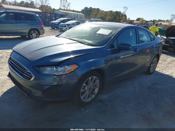 3FA6P0LU9KR168099 2019 FORD FUSION - Image 2
