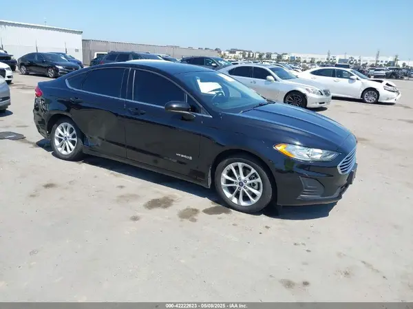 3FA6P0LU9KR175487 2019 FORD FUSION - Image 1