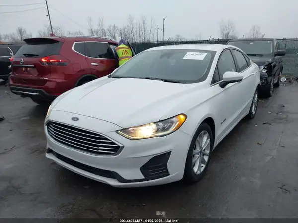 3FA6P0LU9KR185730 2019 FORD FUSION - Image 2