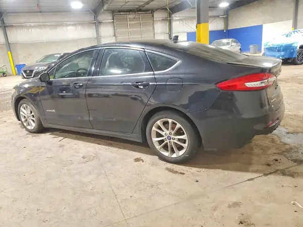 3FA6P0LU9KR192399 2019 FORD FUSION - Image 2