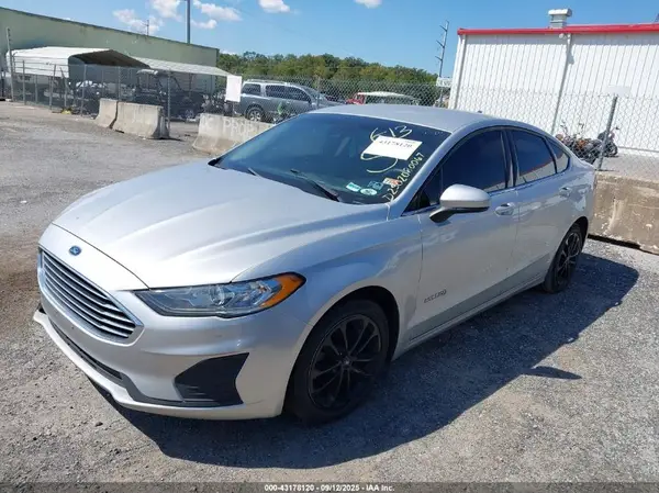3FA6P0LU9KR197683 2019 FORD FUSION - Image 2