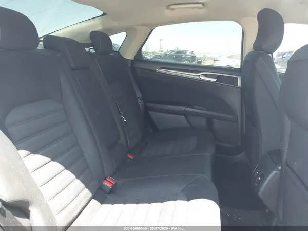 3FA6P0LU9KR202395 2019 FORD FUSION - Image 8