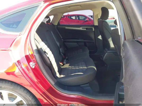 3FA6P0LU9KR205944 2019 FORD FUSION - Image 8