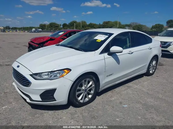 3FA6P0LU9KR217740 2019 FORD FUSION - Image 2