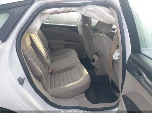 3FA6P0LU9KR225708 2019 FORD FUSION - Image 8