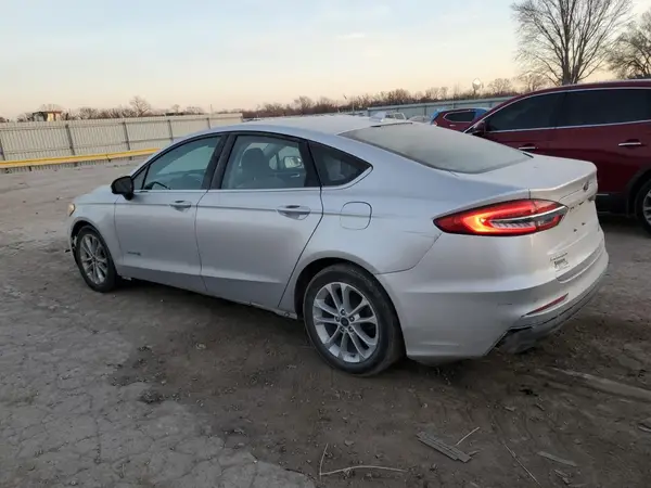 3FA6P0LU9KR242136 2019 FORD FUSION - Image 2