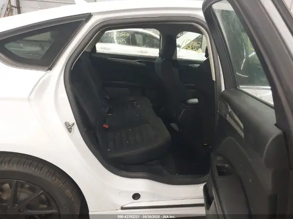 3FA6P0LU9KR254402 2019 FORD FUSION - Image 8