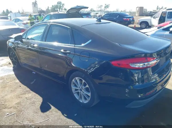 3FA6P0LU9KR271569 2019 FORD FUSION - Image 2