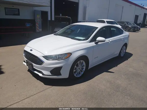 3FA6P0LU9KR274049 2019 FORD FUSION - Image 2