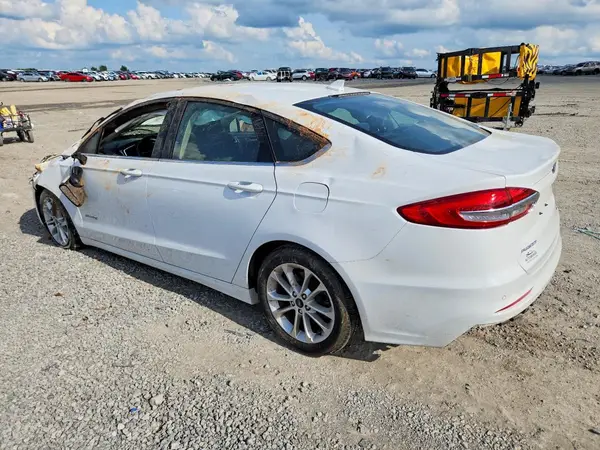 3FA6P0LU9KR274519 2019 FORD FUSION - Image 2