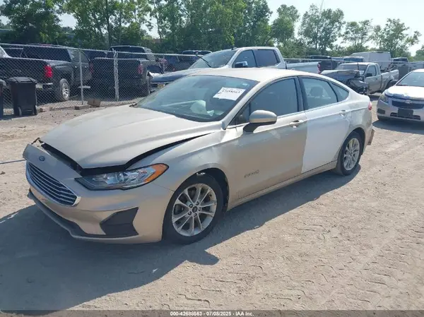 3FA6P0LU9KR276240 2019 FORD FUSION - Image 2