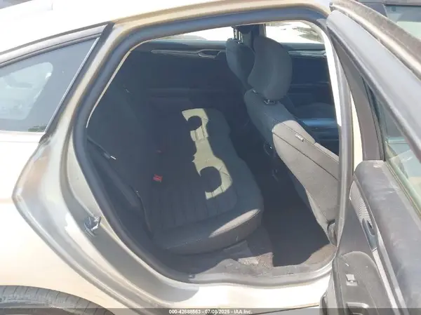 3FA6P0LU9KR276240 2019 FORD FUSION - Image 8