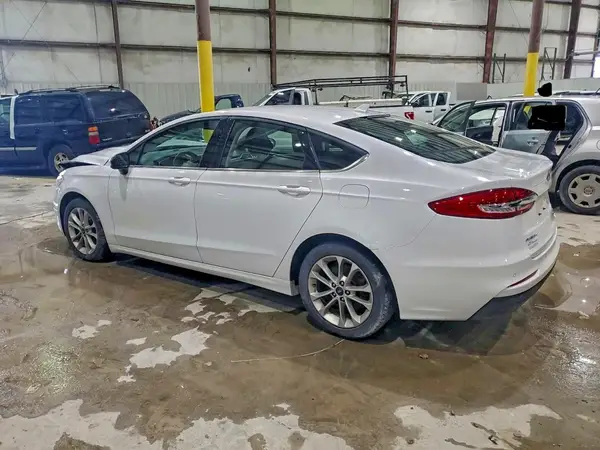 3FA6P0LU9LR106980 2020 FORD FUSION - Image 2