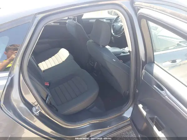 3FA6P0LU9LR264171 2020 FORD FUSION - Image 8