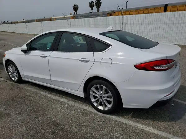 3FA6P0LU9LR266101 2020 FORD FUSION - Image 2