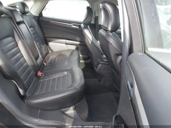 3FA6P0LUXGR145910 2016 FORD FUSION - Image 8