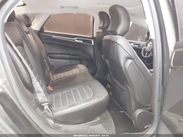 3FA6P0LUXGR172556 2016 FORD FUSION - Image 8