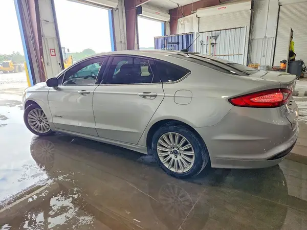 3FA6P0LUXGR406114 2016 FORD FUSION - Image 2