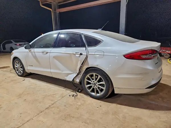 3FA6P0LUXHR129515 2017 FORD FUSION - Image 2